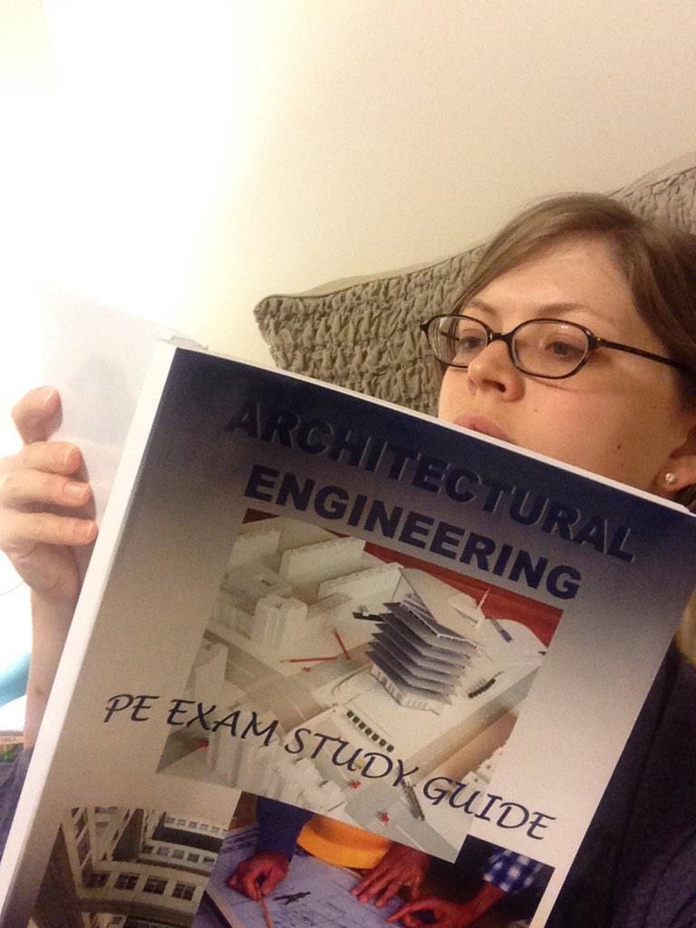 stephaniehoeman's tweet photo. You can tell an engineer designed this book cover. #CoolFontBro  #LightBedtimeReading #MeForTheNextThreeMonths http://t.co/Epvw0qGZ3M