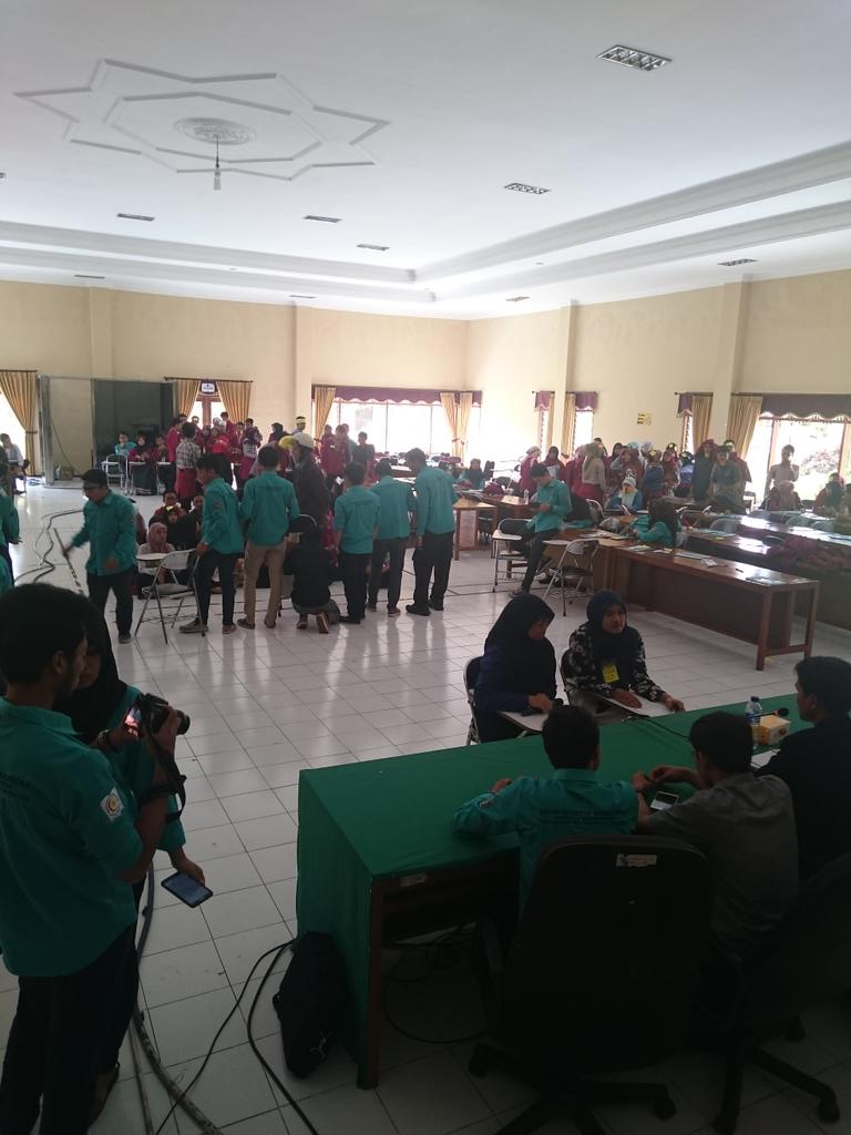 bemfkumm's tweet photo. Simulasi Aksi #LKMM #FKUMM http://t.co/ATuZCYEUls