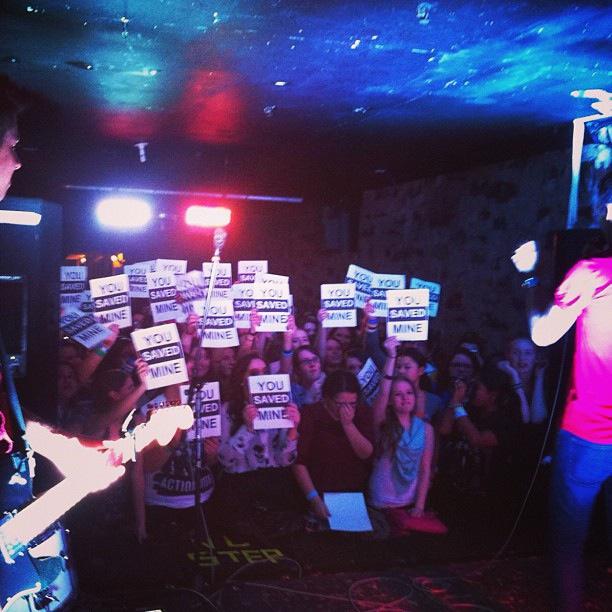 Action Item Online tweet media