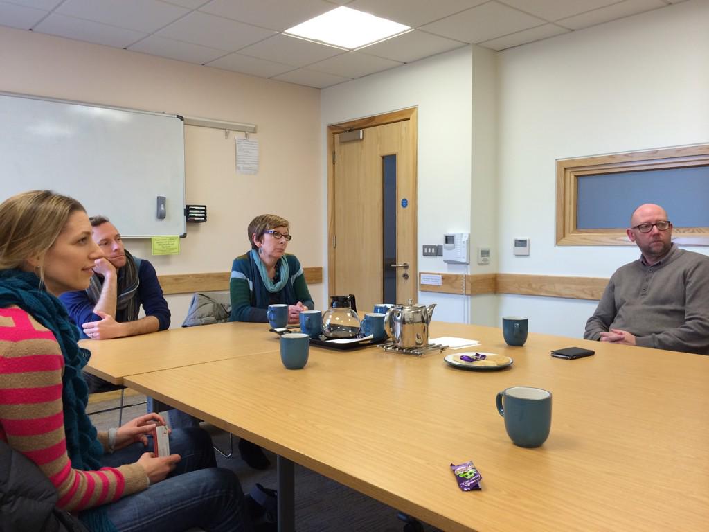 WindowinWall's tweet photo. "The power of a wee cup of tea." @YouthLinkNI http://t.co/JBtMQ46XHH