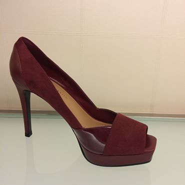 DwDshoping's tweet photo. Charles&amp;keith size 36,37.38.39 IDR 300k http://t.co/HcfhvPQ1da