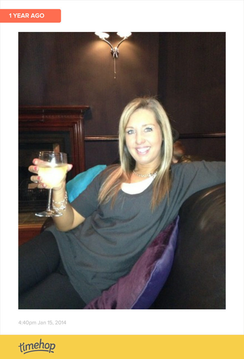 CarolineWebbHai's tweet photo. This will be me on Friday 🍸😊 xxx http://t.co/zNWuSGVqfd http://t.co/fJPsGxSMKx