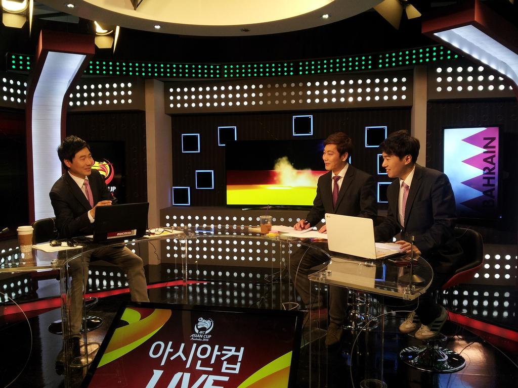 readymc's tweet image. 잠시후 C조 2차전..이란 카타르 생중계
신승대,김환with 송종국
채널고정입니다!!