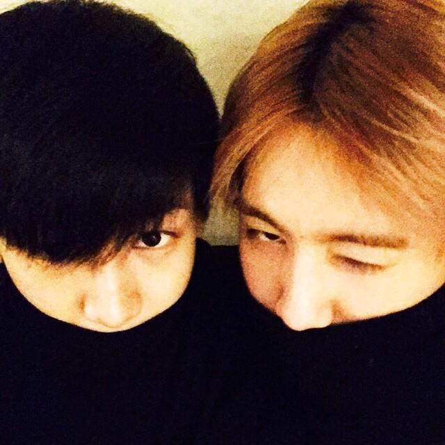 B7YHPNyCMAAma-a.jpg:large