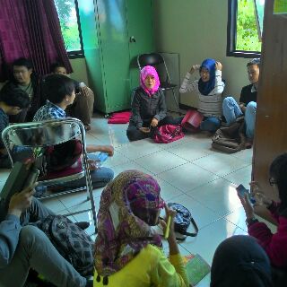 Rapat sore ini kakak