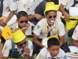KakekSomplaks's tweet photo. pertama kali masuk sekolah menengah atas http://t.co/jG8JJoLapN