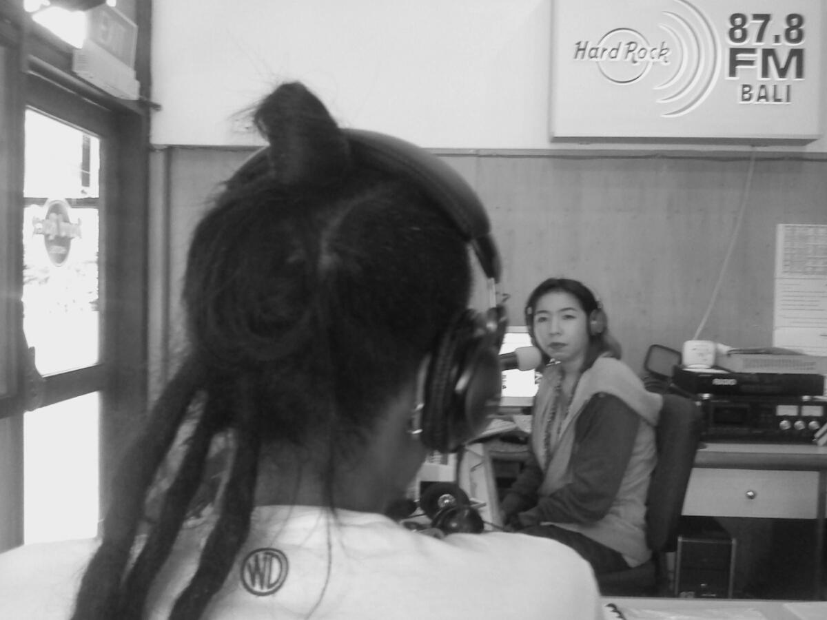 Penasaran dengan <a href="/wdstreetart/">wd_wilddrawing</a> ? Dengerin sekarang  #LimaEnam, stream us: hardrockfm.com @taman_baca