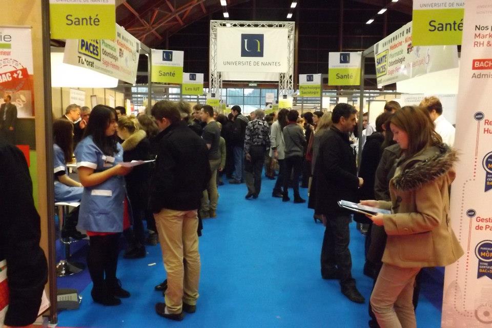 Formatheque's tweet photo. Fermeture de la #NDOnantes2015. Le salon @Formathèque continue demain 9h-18 et dimanche (9h-17h) #étudiant #formation http://t.co/IjKlCEO6T8