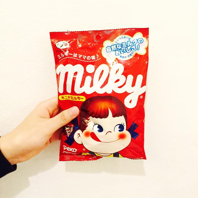 B7Yh0PkCMAArAub.jpg:large