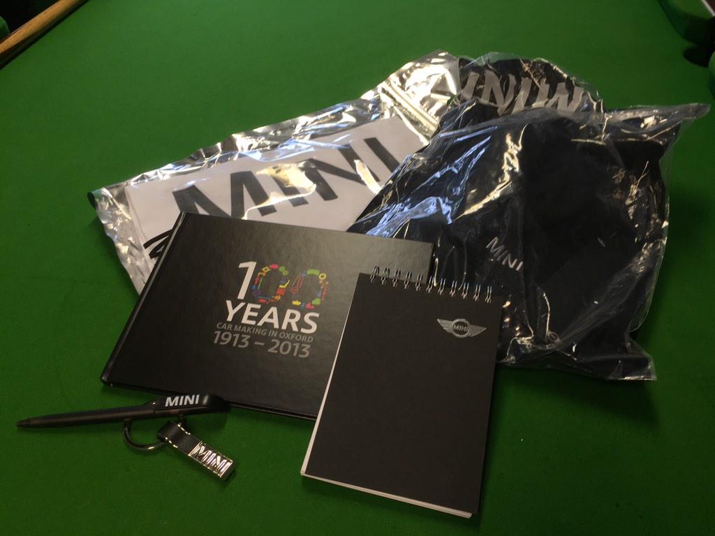 SprUnld's tweet image. Want to win these @MINIUK goodies? Simply retweet this to be entered to win t-shirt, cap, pen, key ring and more