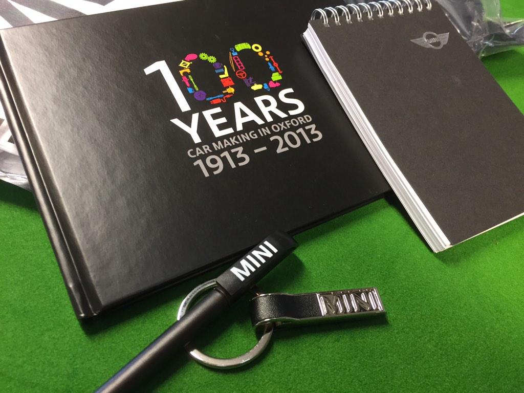 SprUnld's tweet image. Want to win these @MINIUK goodies? Simply retweet this to be entered to win t-shirt, cap, pen, key ring and more