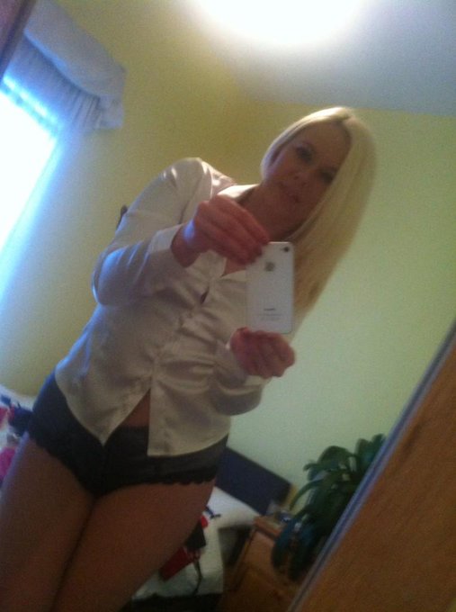 Shooting for @mysatin http://t.co/QYz9VEIICr<a class="tags" target="_blank" title="On Twitter" href="/?out=eyJ0eXAiOiJKV1QiLCJhbGciOiJIUzUxMiJ9.eyJpYXQiOjE3MjcyNzg5MzEsImlzcyI6InR3cG9ybnN0YXJzLmNvbSIsIm5iZiI6MTcyNzI3ODkzMSwiZXhwIjoxNzU4ODE0OTMxLCJyZWRpcmVjdF91cmwiOiJodHRwczovL3R3aXR0ZXIuY29tL215c2F0aW4ifQ.LM94ytwDxeF3SMvSu0Vrlgj3NgBI-AmdyjzKhjAir2DTEDAPc9frOp_LNBU8-RiMA7E989K_v-WtNZ_2v6ib4Q">@mysatin</a><a href="/tag/goth"class="tags"><span>#goth</span></a><a href="/tag/gothgirl"class="tags"><span>#gothgirl</span></a>