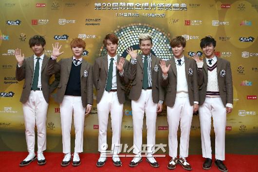 BOYLETMEKNOW's tweet photo. GDA 👋 http://t.co/7kxJkf1ExO