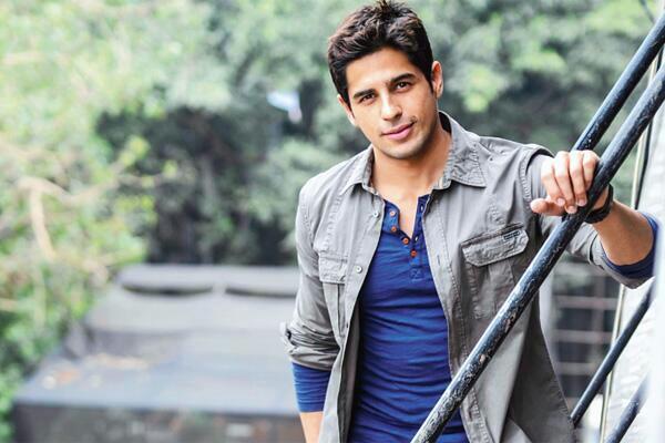 Ek annaar sau Bimaar...!!! Happy Birthday Sidharth Malhotra 