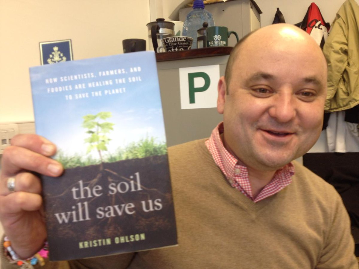 ProfPHaygarth's tweet photo. @EdenRiversTrust getting into #soil #iys @LEC_Phosphorus @LancsUniLEC today http://t.co/fXFeBXFfL4