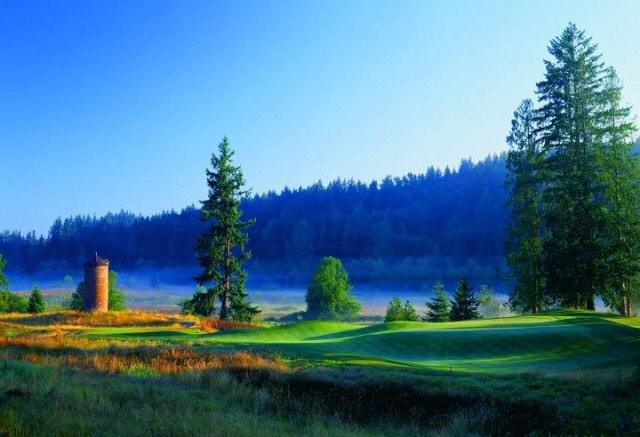 saanjon's tweet photo. @MattGinellaGC @GCMorningDrive #uniquegolf #Aldarra Hitting past the silo of the old BOEING family farm. Tom Fazio http://t.co/TifMKMz56v