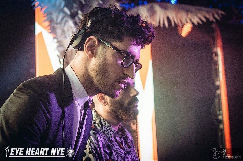 1M_Events's tweet photo. Dave 1 on the decks! #tbt @EyeHeartSF #StreetsofSFnye 🎉🔊🎶 such a great set by @Chromeo 🙌 http://t.co/X3HaOQhIjm