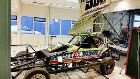 f1stockcar's tweet photo. #H306 Siebe Brouwer new car build by the klok brothers #chrissigns http://t.co/OllILf6pbH