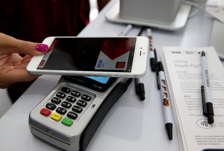 CartaWorldwide's tweet image. Nearly 800K @bankofamerica customers have signed up for #ApplePay. #Walletless bit.ly/1u6NmBK