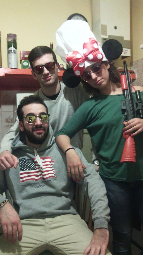 alvaroJet's tweet photo. Blunts, Jagger y gilipolleces en casa por la noche http://t.co/CQ1hMGgfJH