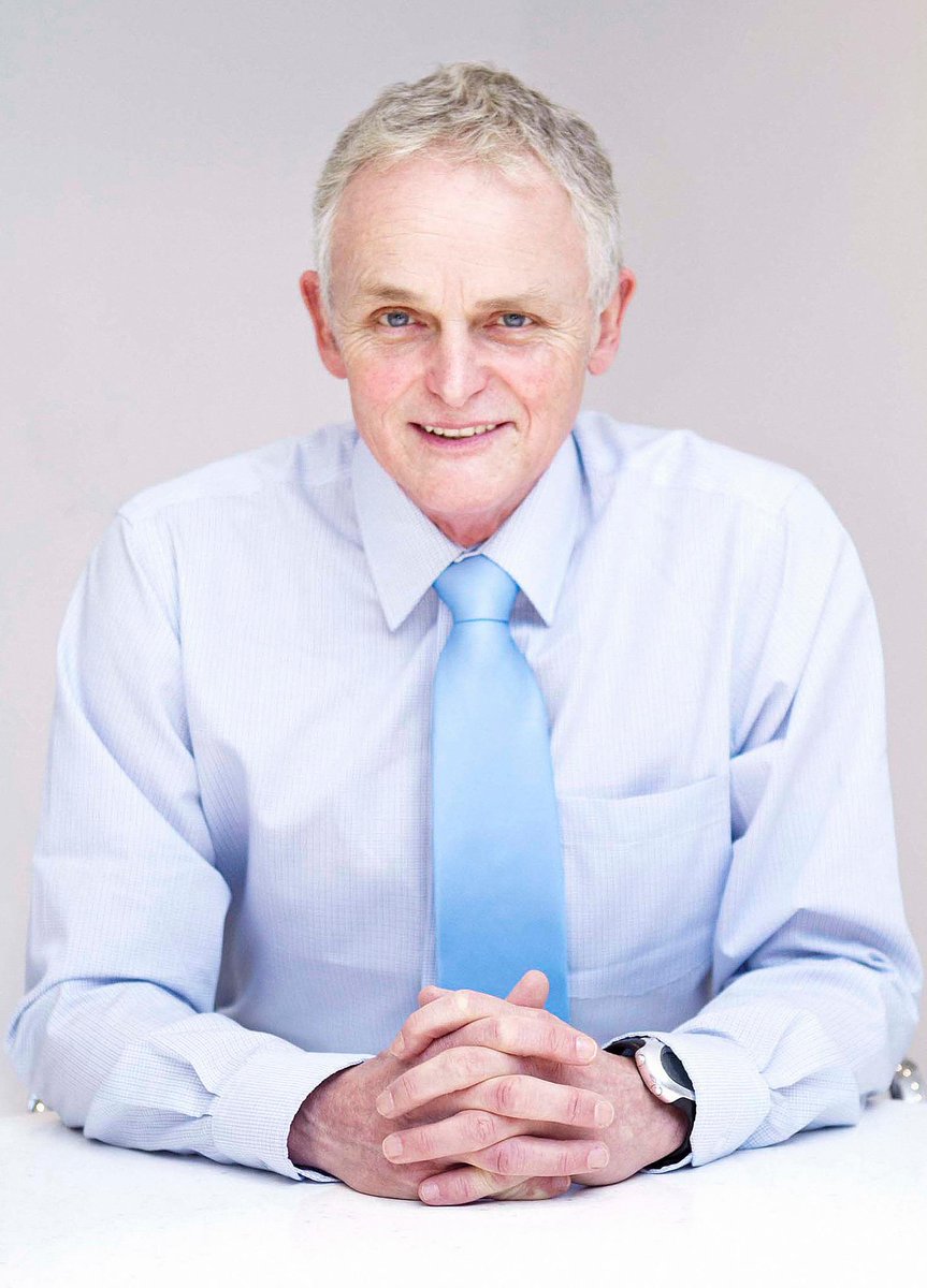 SheffieldAlumni's tweet photo. Congratulations to Prof Steve Peters who was awarded an Honorary Doctorate of Medicine this morning #tuosgraduation http://t.co/2MGGg84W5T