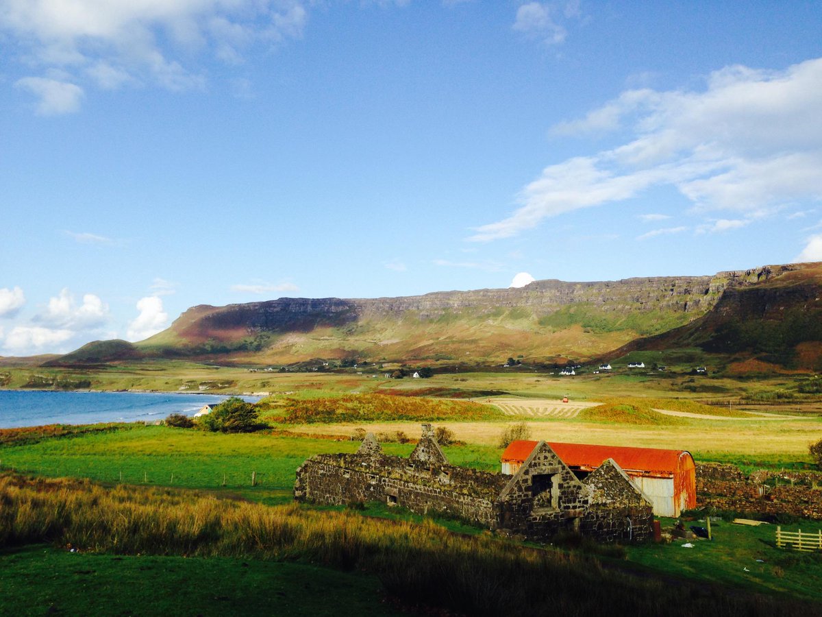 Lucy Conway (@eiggbox) on Twitter photo No #creative_hubs hub building (yet) but this is <a href="/isleofeigg/">Isle of Eigg</a> where Eigg Box works supporting 11 creative businesses No #creative_hubs hub building (yet) but this is <a href="/isleofeigg/">Isle of Eigg</a> where Eigg Box works supporting 11 creative businesses