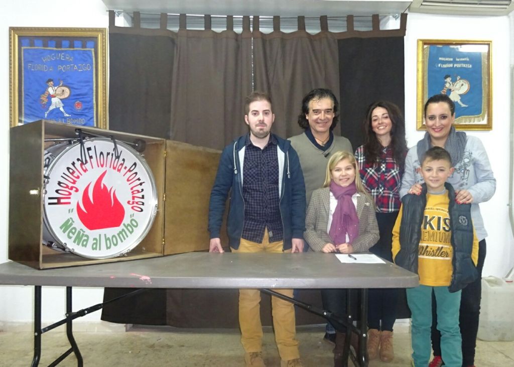 NOTICIA: Florida Portazgo firma con los constructores para los monumentos del 50 aniversario
lesfogueres.com/index.php?ver=…