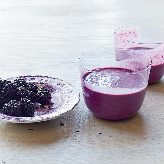 foodandwine's tweet photo. Blackberry buttermilk smoothies and more super healthy ideas for breakfast: http://t.co/4VNoqKZ5fG http://t.co/SaGUA26r3q