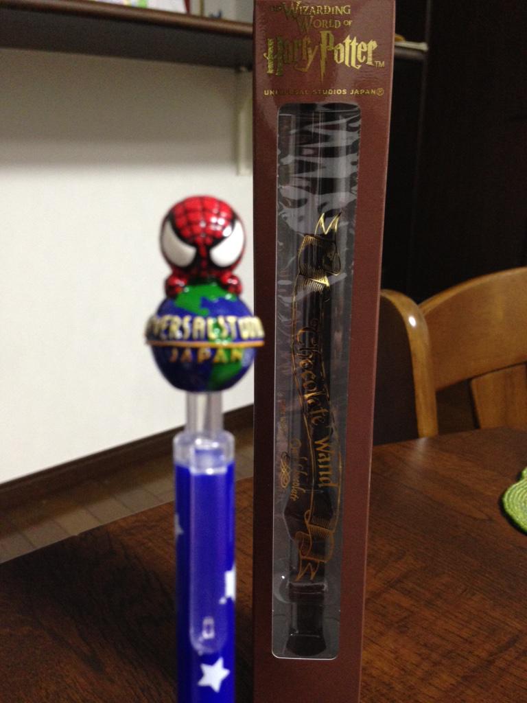 Hitomin 娘がusjのお土産にスパイダーマンとハリーポッターのステッキチョコ買ってきてくれた O Http T Co Nzuha8vnly Hitomin 娘がusjのお土産にスパイダーマンとハリーポッターのステッキチョコ買ってきてくれた O Http T Co Nzuha8vnly