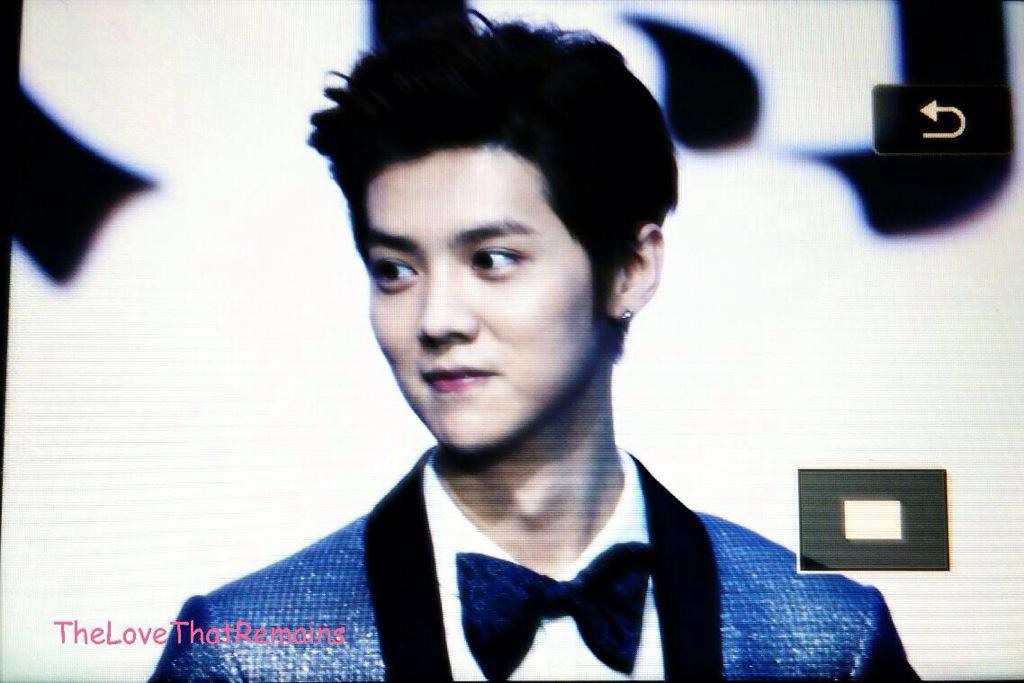 [PREVIEW] 150115 2014 Weibo Awards Night [100P] B7ZMBmuCUAElneF