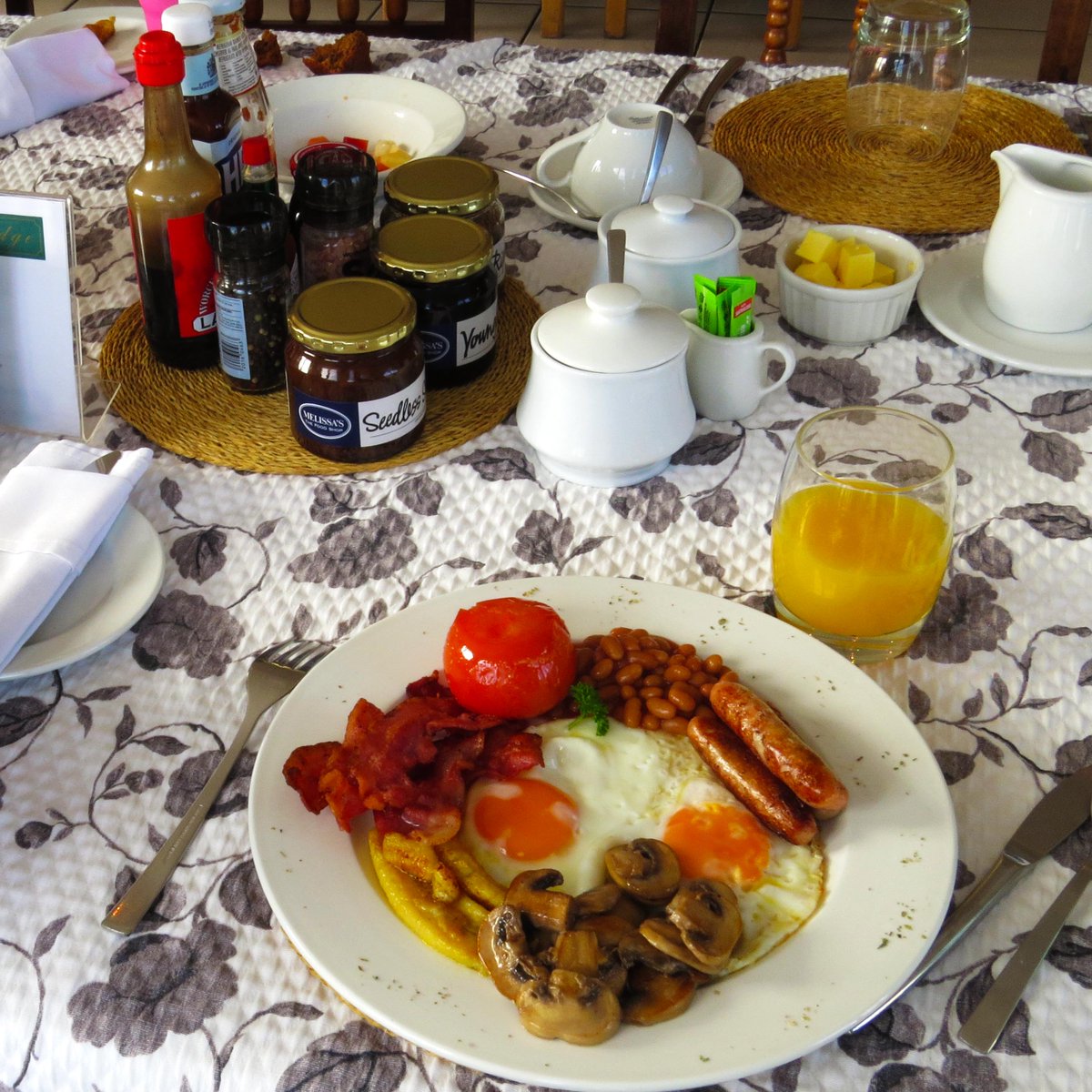 WesternCapeGH's tweet photo. Best breakfast in South Africa #GordonsBeachLodge #beachfrontaccommodation #Gordonsbay http://t.co/7enfbAdF9p http://t.co/AfsL1sqWru