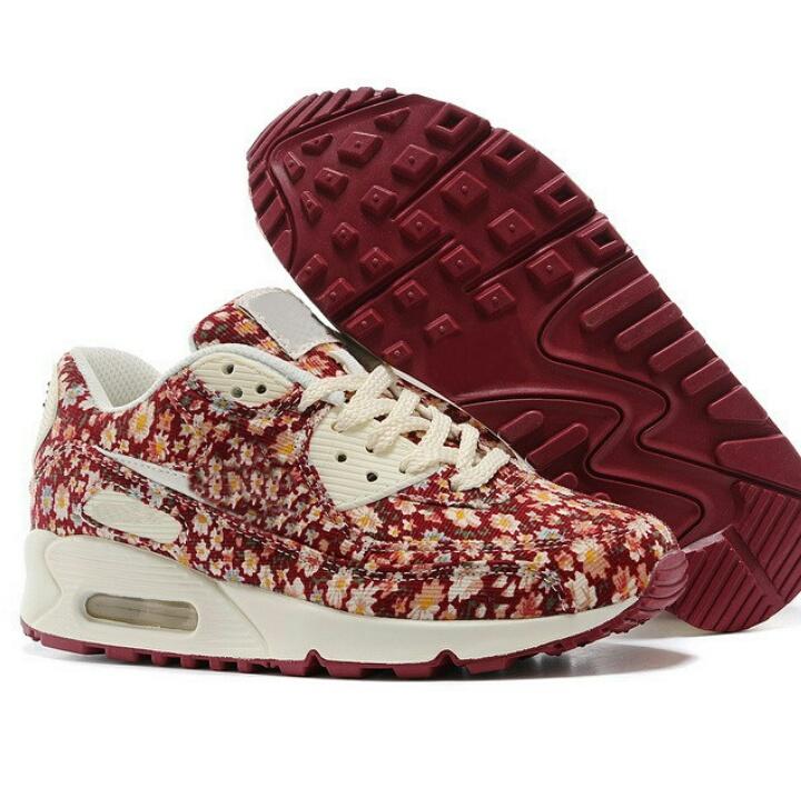 MasModaElda's tweet photo. Zapatillas Nike AIRmax mujer de flores, más modelos disponibles. http://t.co/RZrwjDJMU3