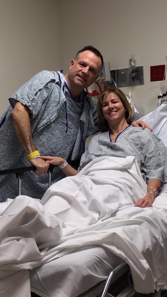 lav_christine33's tweet photo. Happy 1 year transplantversary to my amazing parents. Forever grateful that everything worked out well 💞 #donatelife http://t.co/LXNfJbjaxq