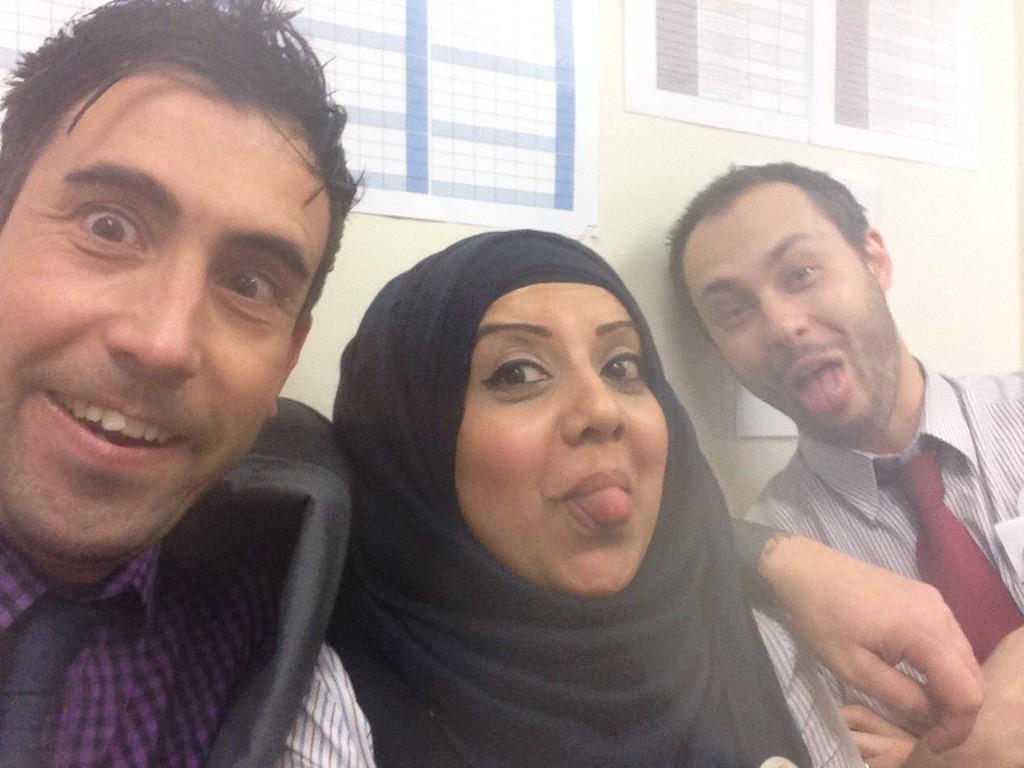<a href="/mysticmonktwit/">Tony</a> <a href="/shareen83/">Shareen</a> 
#selfiephotobomb