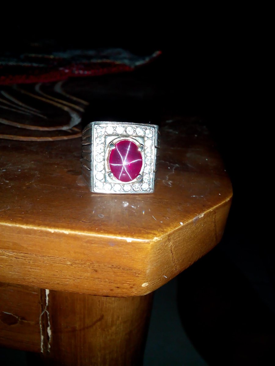 Headline_Store's tweet photo. http://t.co/Q9WCSiZEPZ