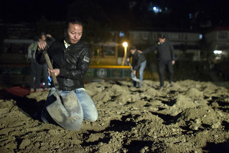 Bringing Tibet Home <a href="/tibetsoil/">Bringing Tibet Home</a> #documentary #film #screenings in #london alturl.com/jobg7 @dayfornight_films