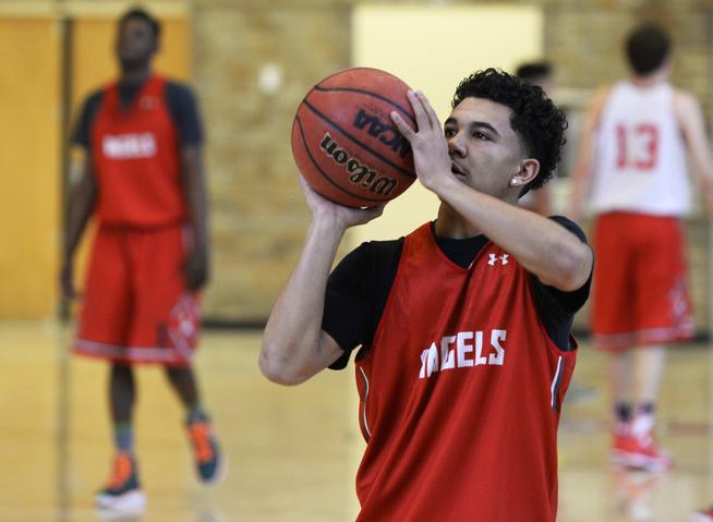 JoeNguyen's tweet photo. Denver East's Brian Carey averaging 35 points per game in fast start http://t.co/k0aFQNz9jc by @neildevlin #COPreps http://t.co/RqGrMuk9kN