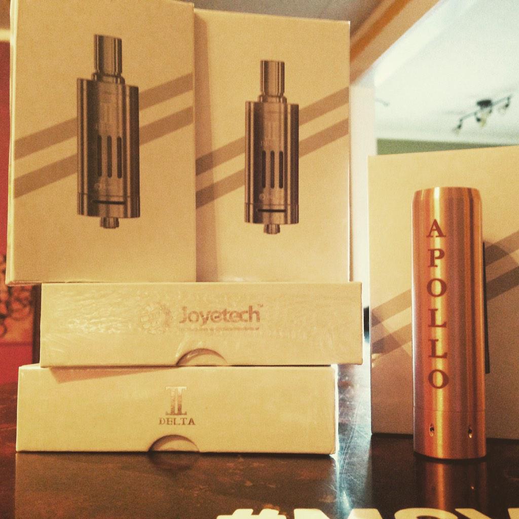 makin_some_vape's tweet photo. #subohm #msv #vape #skeletonkey  #vapeon #vapelife  #kickash #vapeproblems #lovemymod #shoplove #subohm #teamcotton http://t.co/pLkepEsngZ
