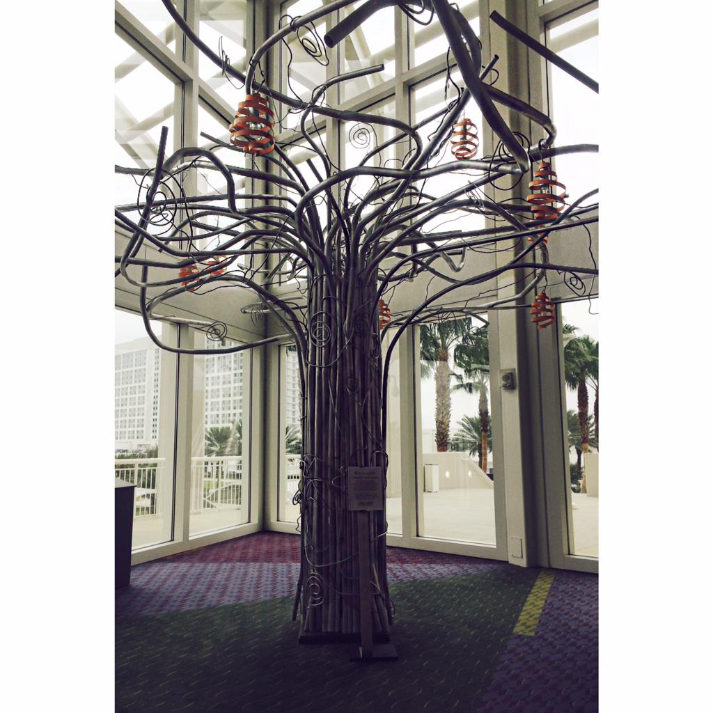 Jennifer_obj's tweet image. Art🍊at the Orange County Convention Center. Enjoyed the OC Economic Summit this morning #ocsummit15