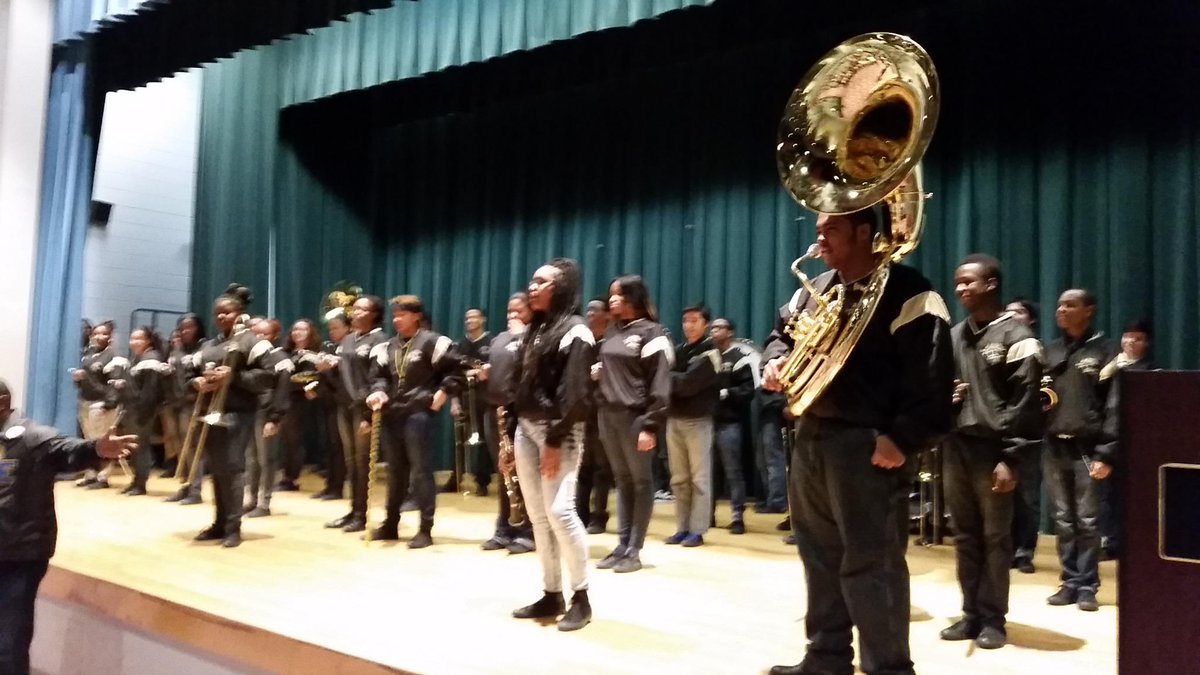 DukeEllingtonDC's tweet photo. #RadicalElite Band on the Recruitment Tour @CHCSPTA (StuartHobson) @kmmslions (Kelly Miller MS) and @TruesdellEC! http://t.co/apLs6ksZyR