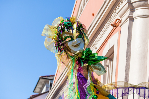 VisitNewOrleans's tweet photo. Why #NOLA should be on your travel list this February: http://t.co/ex97yaxofL http://t.co/Z5HyvASUJ2