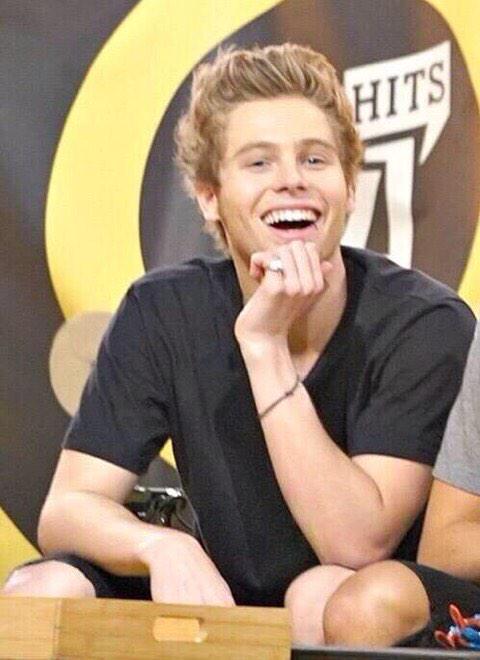 Your smile is by far my most favourite thing about you. <a href="/unpredictablc/">Luke</a> 😚