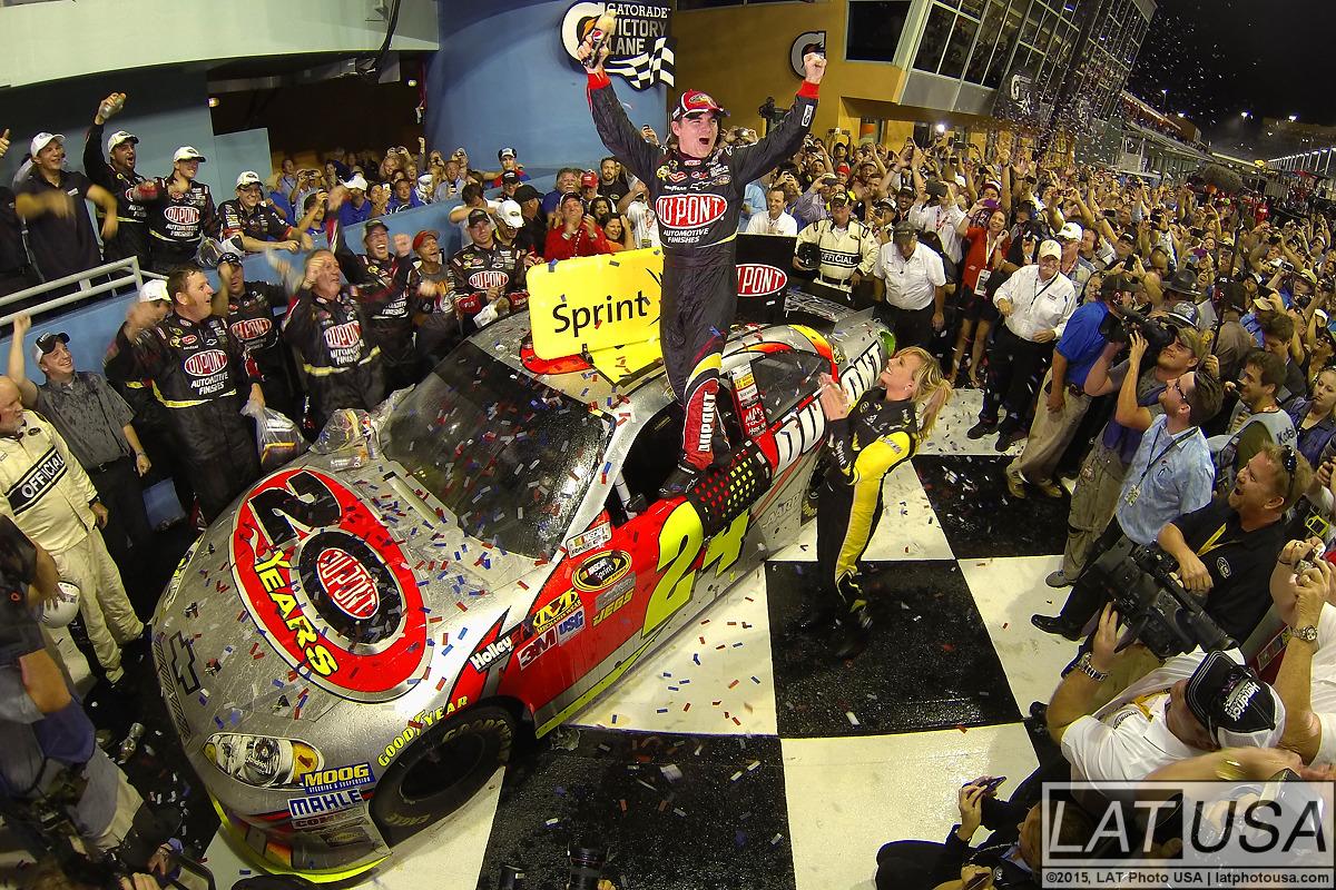 #TBT <a href="/JeffGordonWeb/">Jeff Gordon</a> in <a href="/HomesteadMiami/">Homestead-Miami Speedway</a> victory lane after winning the 2012 season-ending #NASCAR race #JGFinalLap