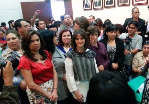 nancydelasa's tweet photo. Agradezco a mis paisanos y amigos el respaldo. Registro de mi candidatura a Diputada federal por Teziutlán dtto3 #PRI http://t.co/D7ED7oCyJw
