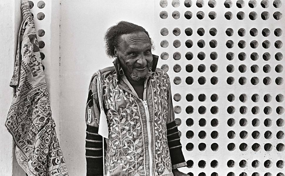 macielpedro's tweet image. A loucura é uma máscara.

Arthur Bispo do Rosário foi internado com o diagnóstico de “Esquizofrenia paranoide”