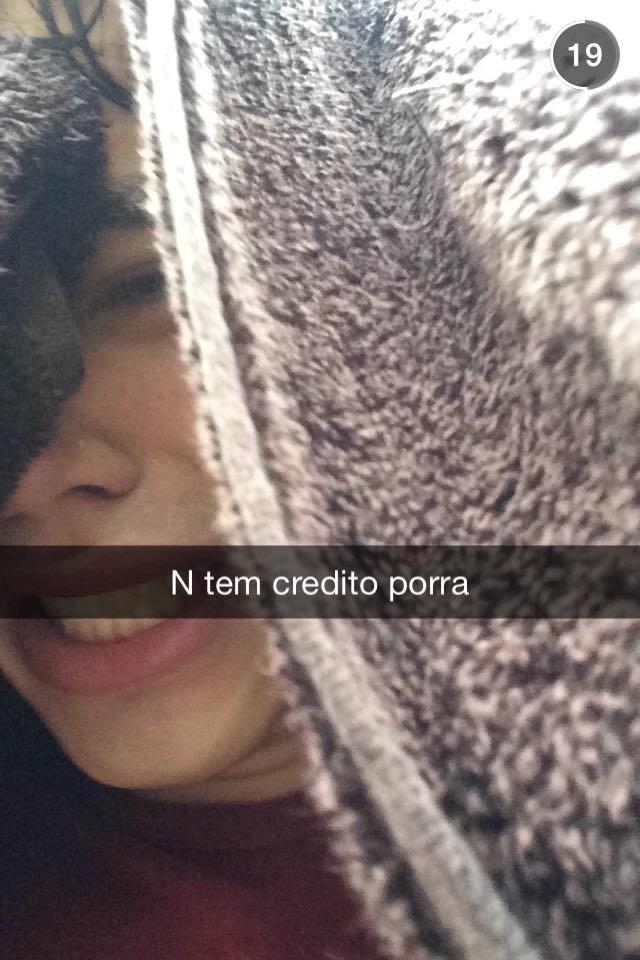 joshvicios's tweet photo. Eu To sem crédito então filha da puta, filha da puta @gusrochaa 😂😂😂 http://t.co/Zm1iWHCg40