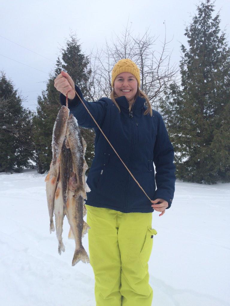 brdnggrndcalls's tweet photo. My lady @R_U_AlmostRosey with a nice Lake of the Woods limit of Sauger! http://t.co/CsCxzCIE4e