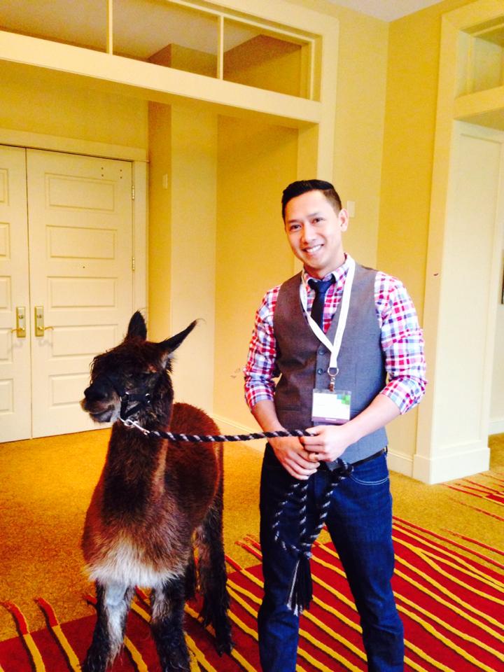 Walking into <a href="/Allscripts/">Allscripts</a> Global Sales Kickoff Texan style <a href="/keonahealth/">Keona Health</a> #triage #patientexperience #putdownthephone