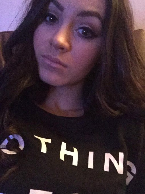 10 hours driving has done me in today! All for my love members at http://t.co/cu2bxtkTmZ Over and out<a href="/tag/sleepyeyes"class="tags"><span>#sleepyeyes</span></a>