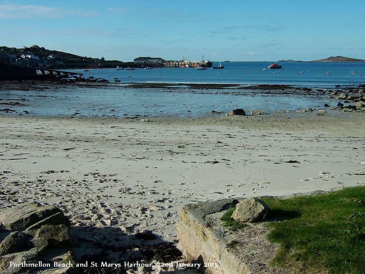 GlandoreScilly's tweet photo. Warm spring sunshine and blue skies at Porthmellon, Isles of Scilly, today @visitIOS  @radioscilly  @KarmaResortsUK http://t.co/P0oO7YynTk